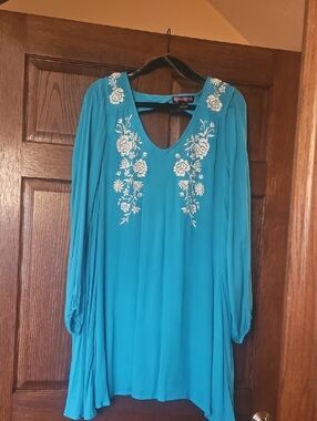 Rock & Roll Cowgirl Turquoise Long-Sleeve Embroidered V-Neck Dress